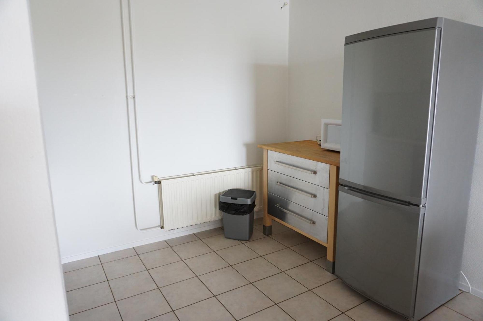 Kustverhuur, Oude Manege, 14-16 *